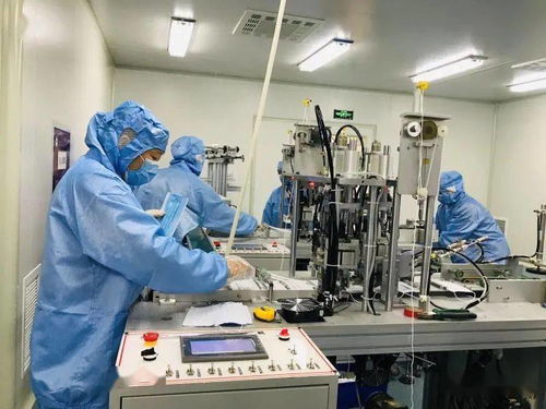 雅安制造來(lái)了 我市首張 中華人民共和國(guó)醫(yī)療器械注冊(cè)證 和 醫(yī)療器械生產(chǎn)許可證 誕生